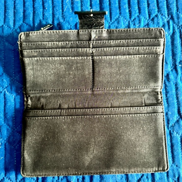 Kennth Cole reaction leather wallet - Picture 3 of 4